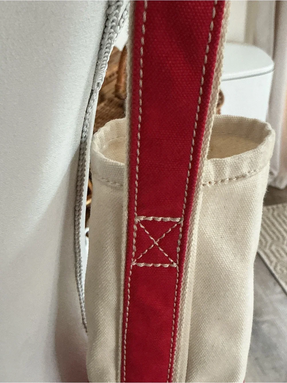 Lands End Canvas Wine Bottle Tote Bag Caddy Red Cream Initial Monogram S